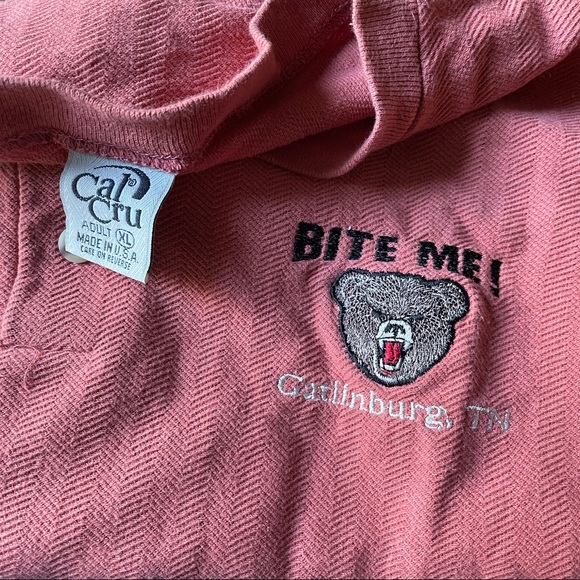 Vintage Bite Me Gatlinburg Tennessee Men’s Cal Cru Henley Polo Shirt Made USA - Picture 2 of 3